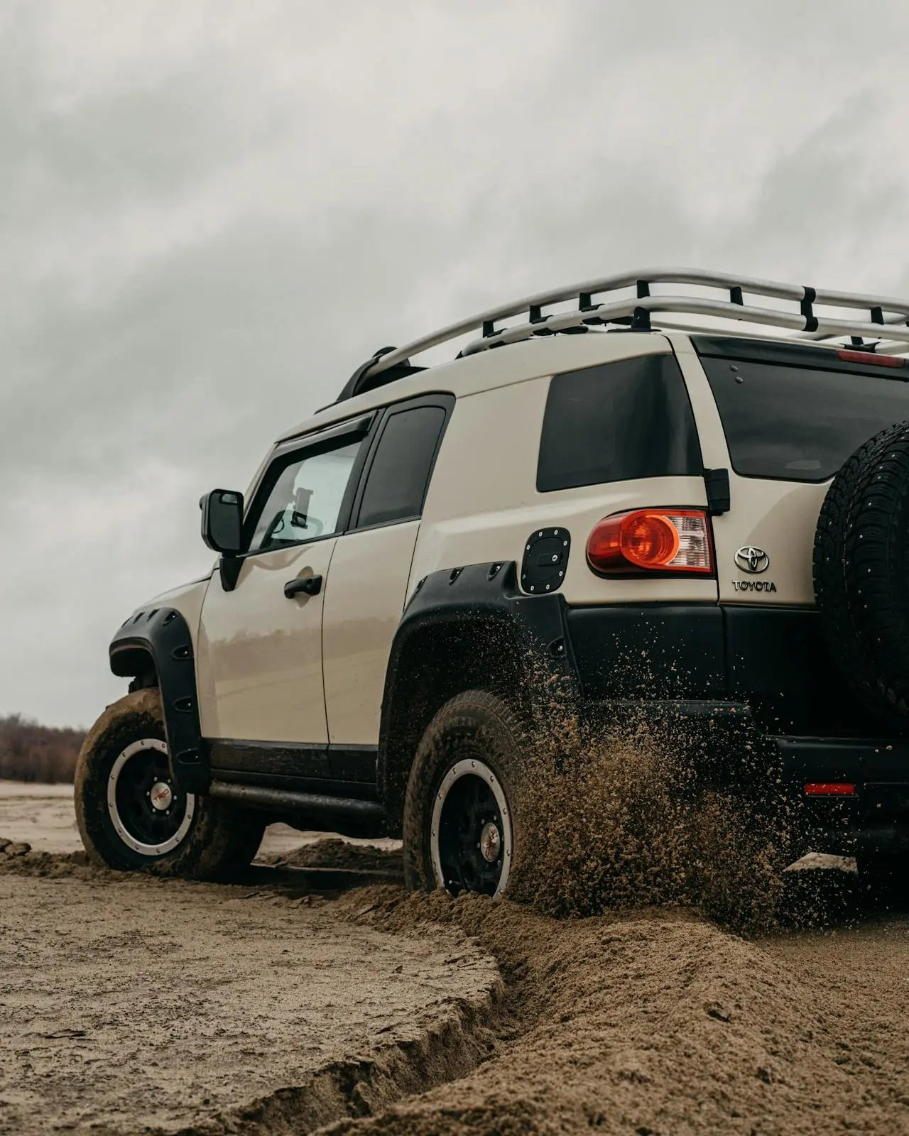 4wd Toyota in mud